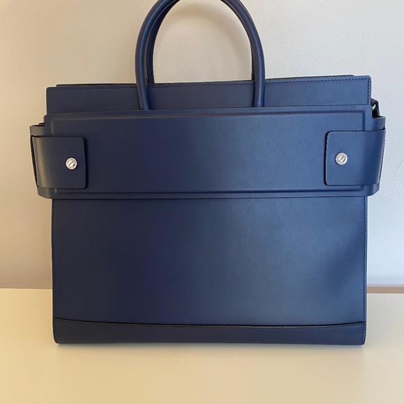 Givenchy Medium Horizon Dark Blue Mastic Bag - Picture 8 of 16